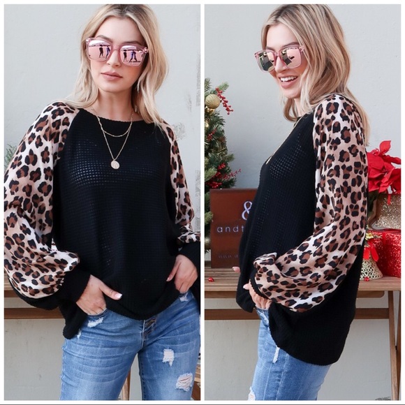 New! Leopard Printed Sleeve Detail Casual Knit Top - Picture 2 of 4
